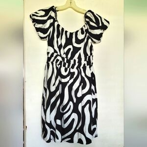 NWT Large Monteau Los Angeles Black & White Graphic Mini Dress with Puff Sleeves